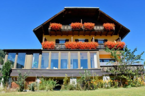  Privatzimmer Lasshofer  Маутерндорф